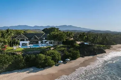 Image de Beachfront Family Estate