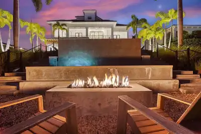 Image de The Ultra-Modern Mansion-Tt387