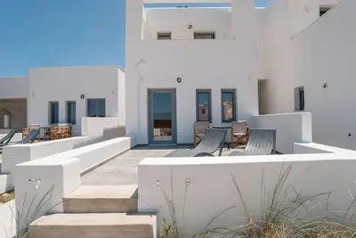 Image de Appartement \"Afros Beachfront 2\" avec vue sur la mer, Wi-Fi et climatisation