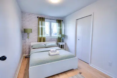 Image de Style & confort by Montreal -New - 3 Br Bungalow