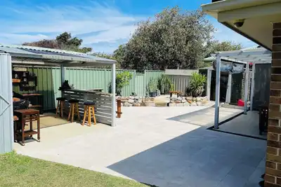 Image de Tuncurry Tranquility family and dog friendly house / garden conveniently located