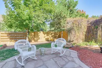 Image de Pet-Friendly Home w\/ Fenced Yard in Centennial!