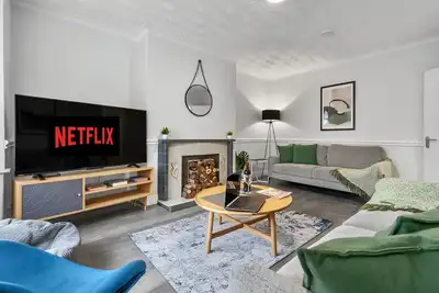 Image de 5x Bed Central Townhouse (Sleeps 9x) w. Parking