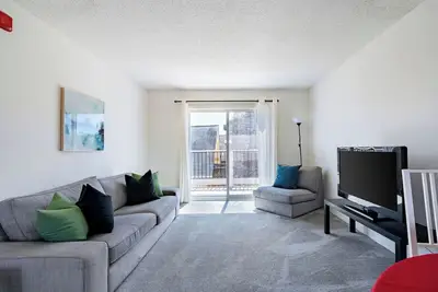 Image de Spacious 2br/2ba Apt Nr Uc Berkeley W/Free Parking