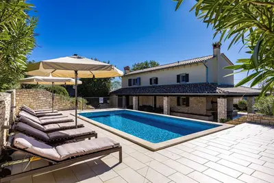 Image de Charming Villa Antoana for families and kids in Labin - Rabac with kids playground & private pool