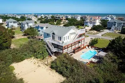 Image de Whalehead Adventure With Ocean Views, Pool, Spa