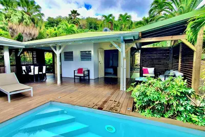 Image de Villa Les Alizés Pointe Batterie. Deshaies, Villa Les Alizés. 2 chambres. Piscine.