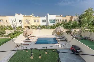 Luxurious Spacious  3-Bedroom Villa with Private Pool at Springs 10