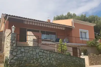 Image de Villa de charme ***** jusqu'à 12 pers. Climatisée, vue sur mer, piscine chauffée
