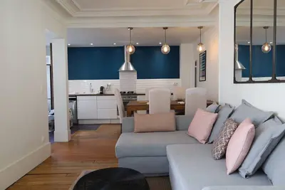 Image de Charmant Appartement Parisien au Cœur du 9e