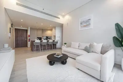Image de Sophisticated 1 bedroom apartment that sleeps 4 in Jvc!