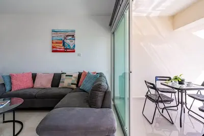 Image de Andrea 3-Bedroom Apt in Mackenzie W/ Pool