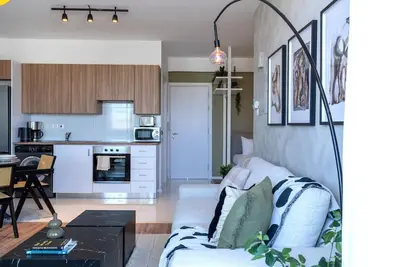 Image de Luna - Homely Studio W/ Balcony in Larnaca