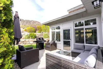 Image de Spacious Luxury in The Meadows – Perfect for Families & Groups!