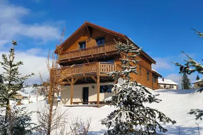 Image de L'Eclipse : 12p, vue lac au pied des pistes avec Spa