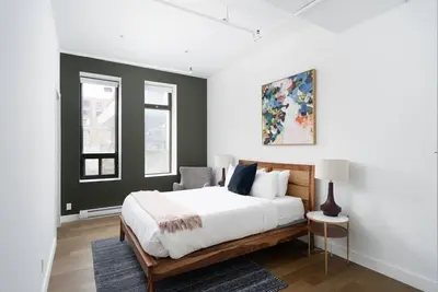 Image de Bakan- Queen 1Bedroom Old Montreal