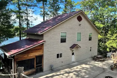 Image de Rost Lake House Retreat-Enjoy the Nfl draft & all the fun the area has to offer