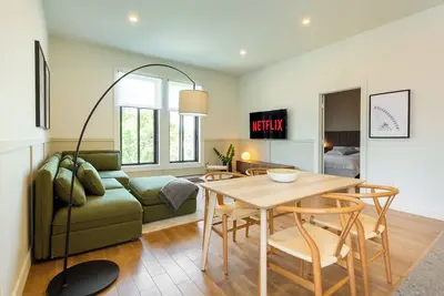 Image de Homa-Comfort&Style-1br-Spacious-Natural Light-FeelHome-A/C-SelfCheckIn-Metro