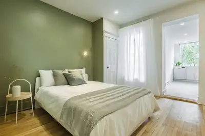 Image de Homa-Comfort&Style-Loft-Spacious-Natural Light-FeelHome-A/C-SelfCheckIn-Metro