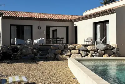 Image de Gîte Le petit Auzon au cœur d un village provençal