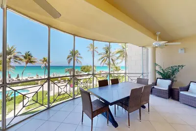 Image de Villa 11, Second floor, 3 bedroom, 3 bathroom, oceanfront, fully equipped.