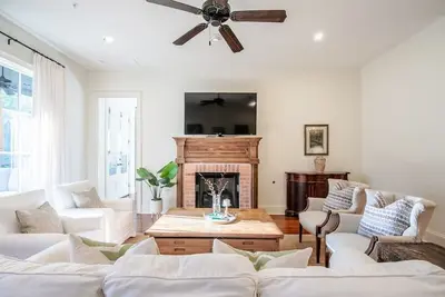 Image de The Hill, 3br Retreat by Velvet Ditch Villas