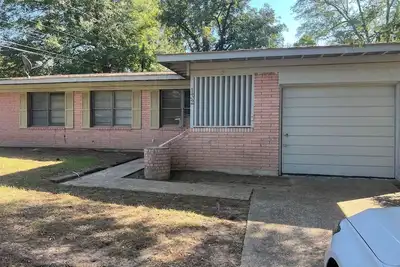Image de Family Friendly Mid Century Home in the heart of Texarkana Tx