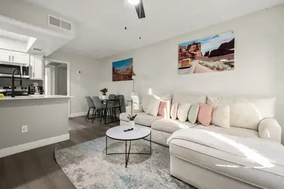 Modern 1b1b Scottsdale - Free Parking