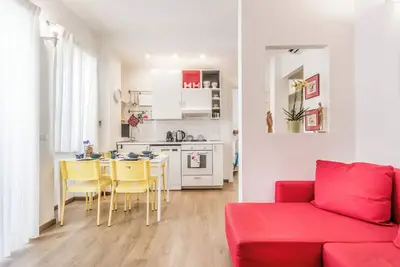 Image de True Colors Vatican Home is a modern apartment near Metro A Cyprus