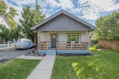 Image de Apple Hacienda: Fruita Basecamp w/ Style