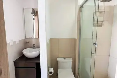 Image de Modern Ocean Footage Pool/Hot Tub