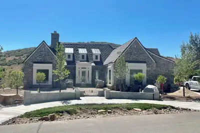 Image de Midway Swiss Chateau nestled against Wasatch Mtn State Park & world class skiing