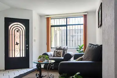 Image de Casa Iona, beginning of downtown Morelia, warm, clean, coffee and garage included.