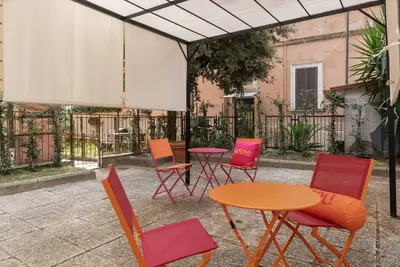 Image de Spacious apartment of about 75 sqm located on the first floor, two in total, a building without elevator (Not suitable for disabled people). At the entrance there are several steps. The accommodation can accommodate up to 6 people. The accommodation is