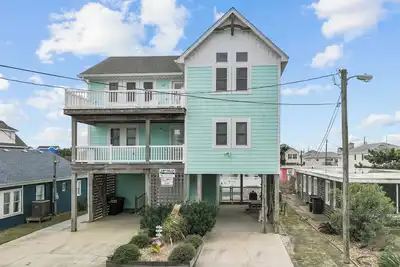 Image de 5120- Just Chillin, a spacious 4-bed, 3. 5-bath home in Kill Devil Hills, perfect for up to 8.