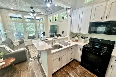 Image de Tiny Haven at the Retreat