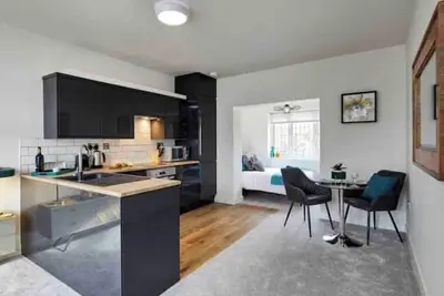 Image de Stylish open-plan one bed serviced apartment