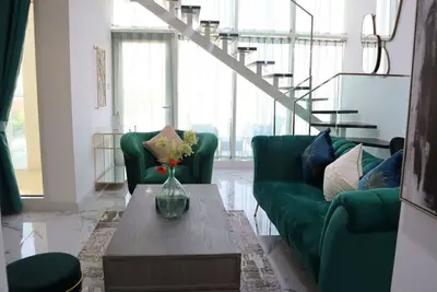 Image de Modern City Duplex 2br apartment in Masdar City
