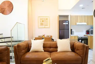 Image de Duplex Elegance Retreat - 2 Br in Masdar City