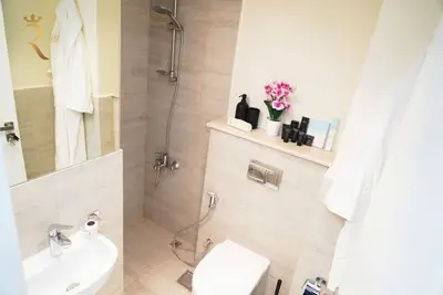 Image de New Jade Serenity: 2br Urban Retreat