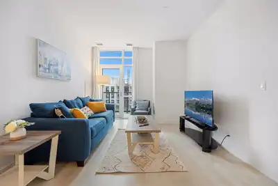 Image de Brand New, Stylish 2-Bedroom, 2-Bathroom Apartment with Free Parking