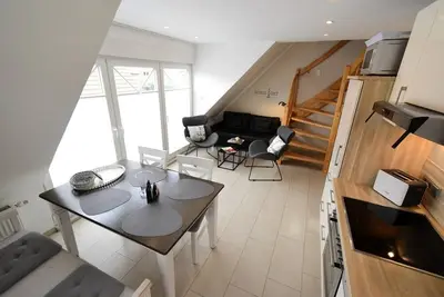 Image de Bright, modern top floor apartment in Norddeich