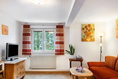 Image de Appartement \"Edith\" avec vue sur les montagnes, jardin partagé et Wi-Fi