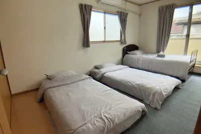 Image de Beside 3 Train Stations. . Contains of 3 Baths in Tokyo Downtown Asakusa and Ueno