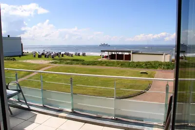 Image de Living with sea view, directly on the beach, centrally located