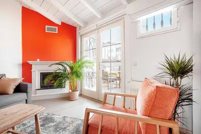 Image de Charming apartment close to Taksim; with private terrace