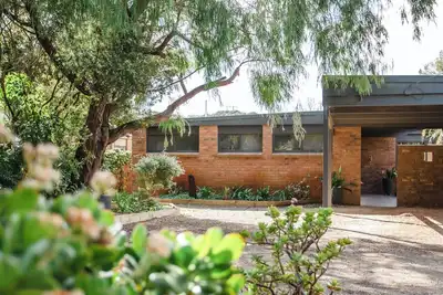 Image de Family oasis, relax and unwind in this original beach house!