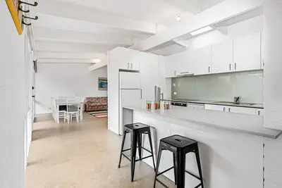 Image de Pearse Surf Coast : 4 Br, 2 Ba House in Blairgowrie, Sleeps 9
