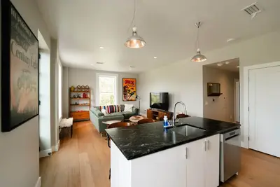 Image de Century Eight 2Br/2Ba with Private Balcony