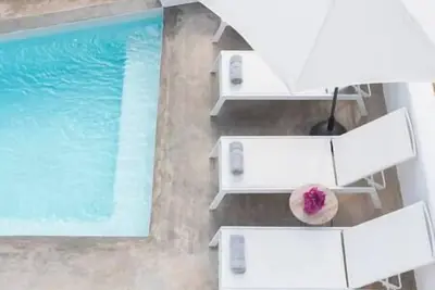 Image de White Orchid Suites | 1 | Heated Shared Mini Pool